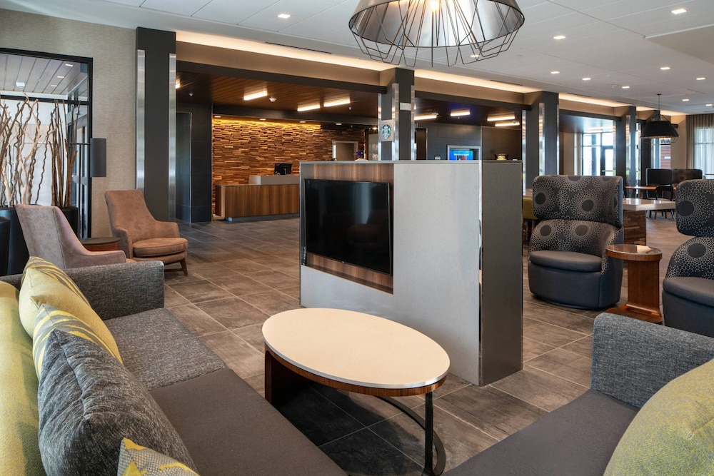 Courtyard By Marriott Lafayette South 13/49