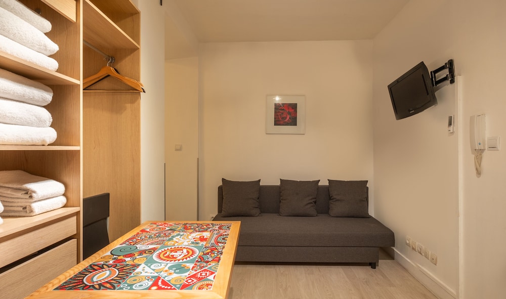 Residence Clignancourt 28/36
