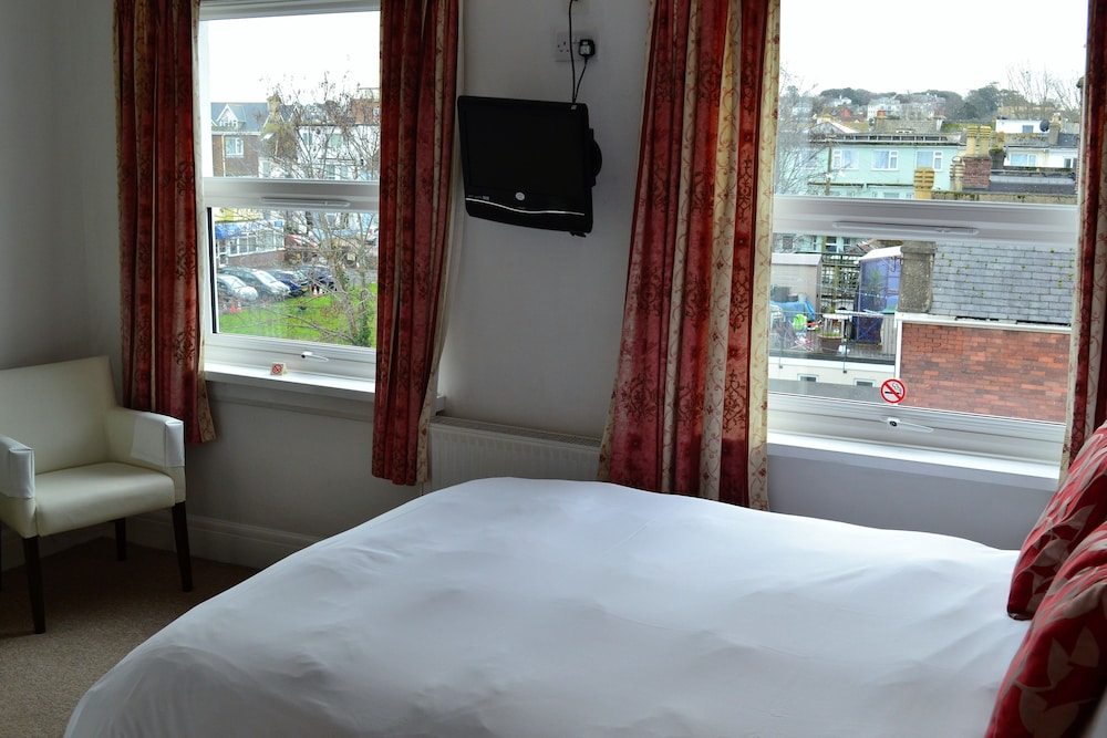 Carrington Guest House 6/50