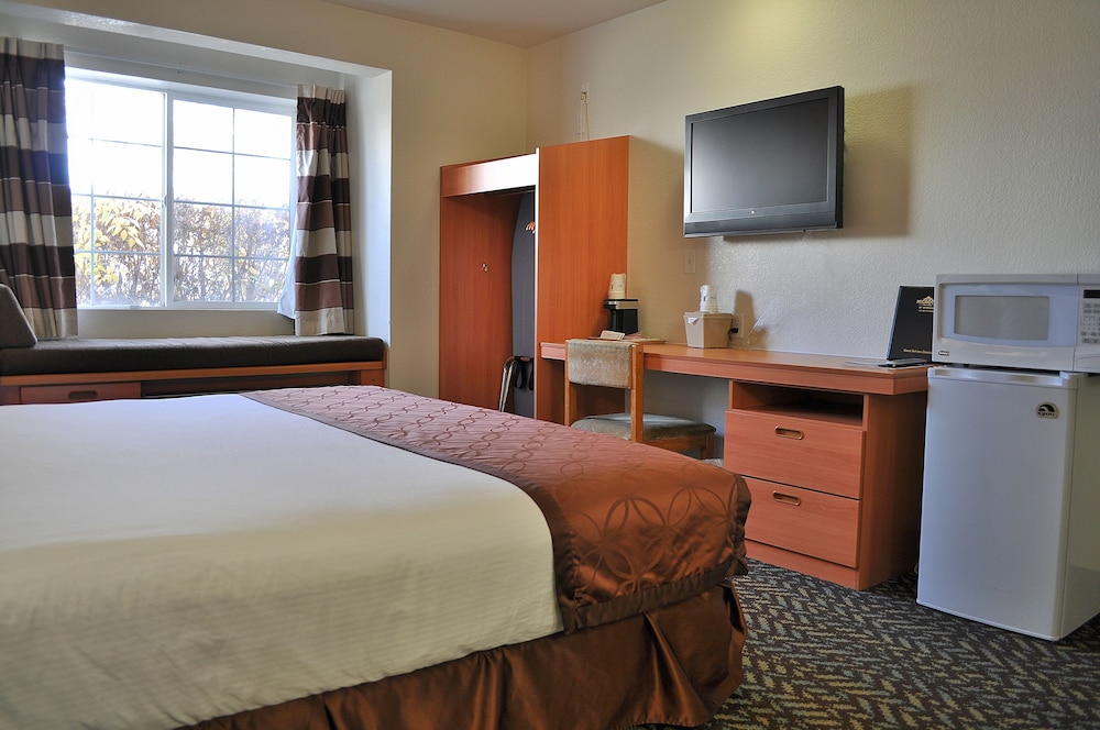 Microtel Inn & Suites By Wyndham Salt Lake City Airport 15/47