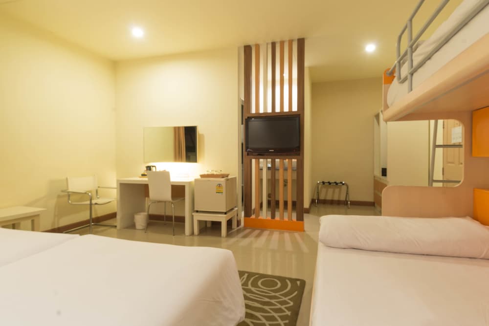 Imm Hotel Thaphae Chiang Mai 40/70