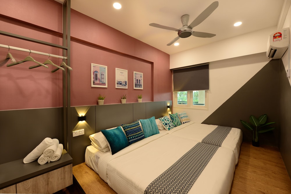 Kuah Town Service Suite Apartment 14/41