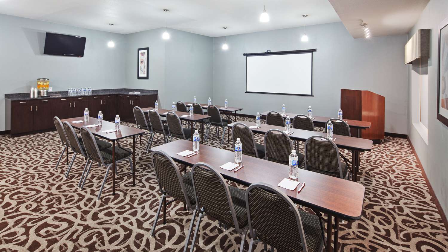 Best Western Plus Austin Airport Inn and Suites 20/31