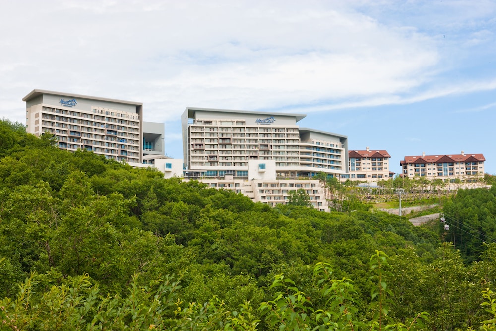 High1 Condominium 45/50