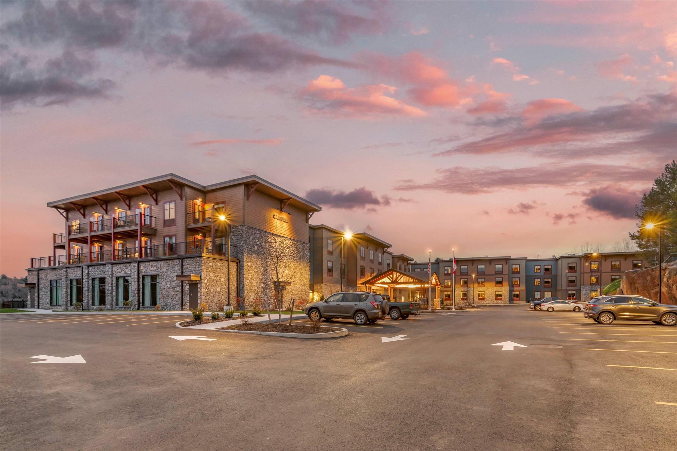 Cambria Hotel Lake Placid - Lakeside Resort 5/26