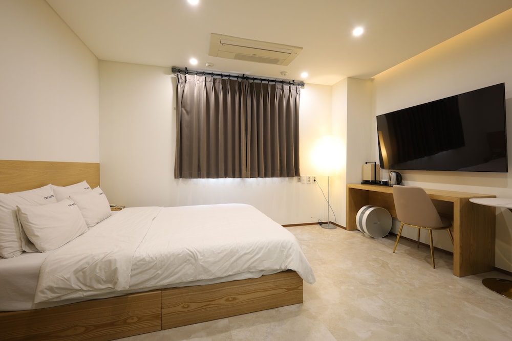 TRT Hotel 5/50