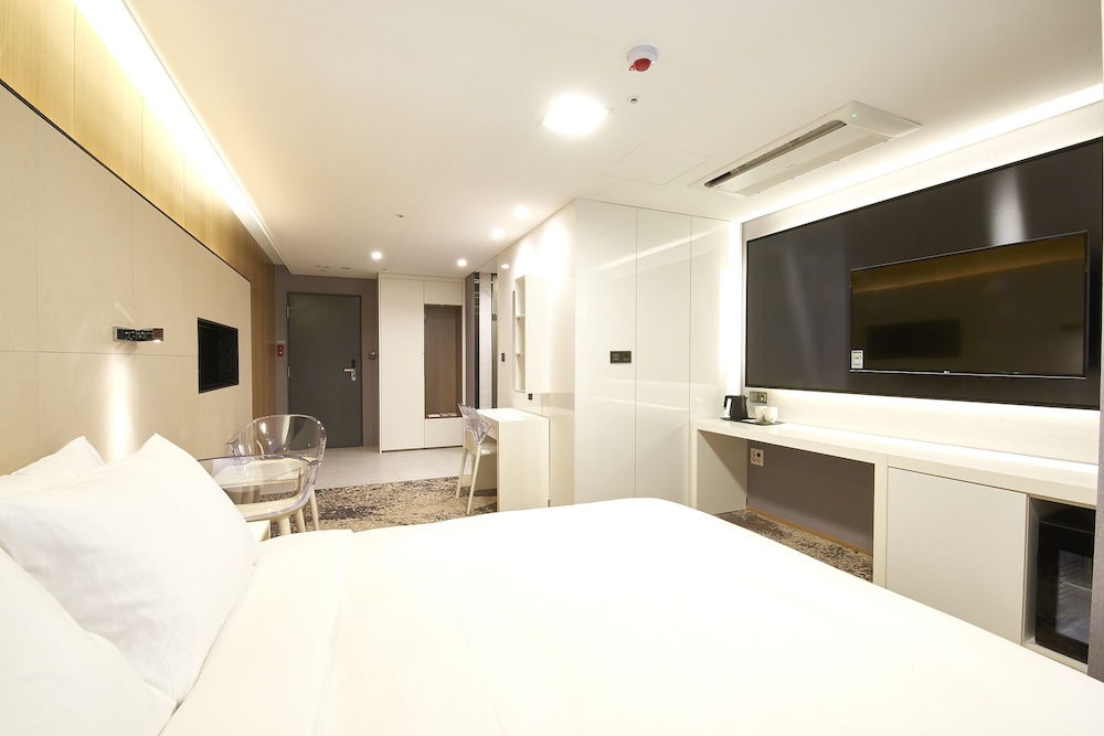 Hotel TT Seomyeon 24/55