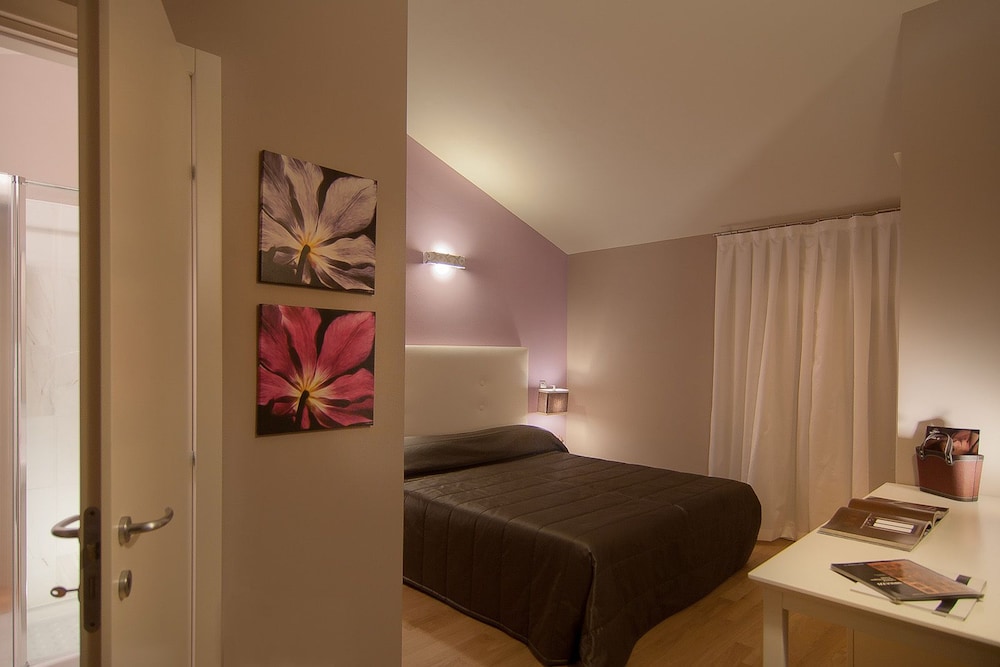 Hotel Arnolfo Aqua Laetitia Spa And Beauty 17/26