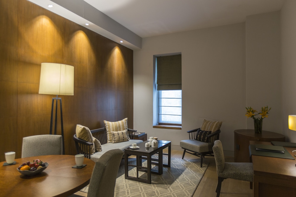 The Manor New Delhi 49/74