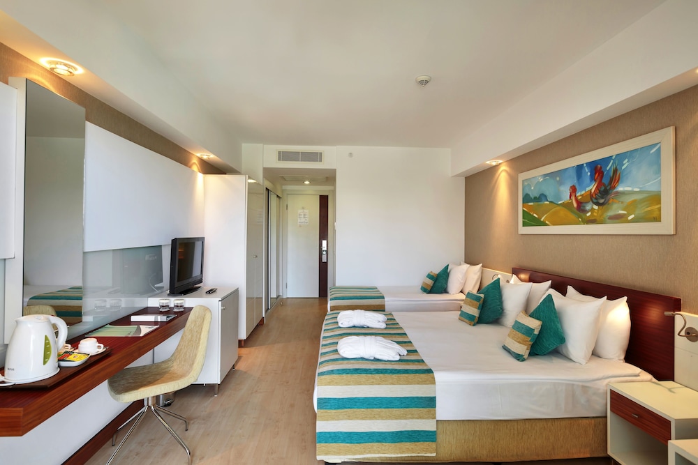 Sunis Evren Beach Resort Hotel and Spa 26/66