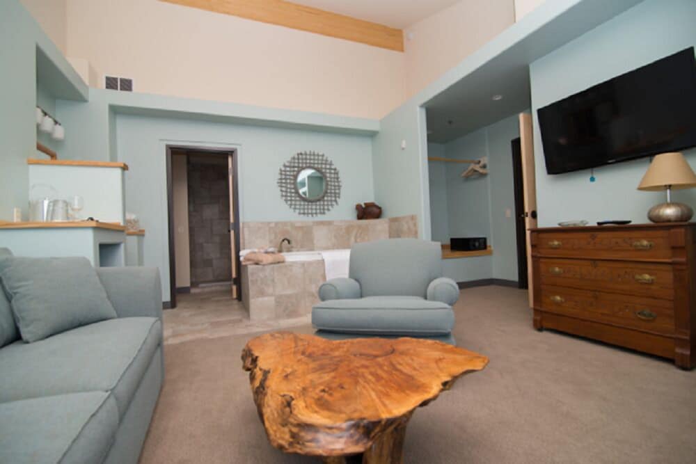 Blue Wave Inn 35/67