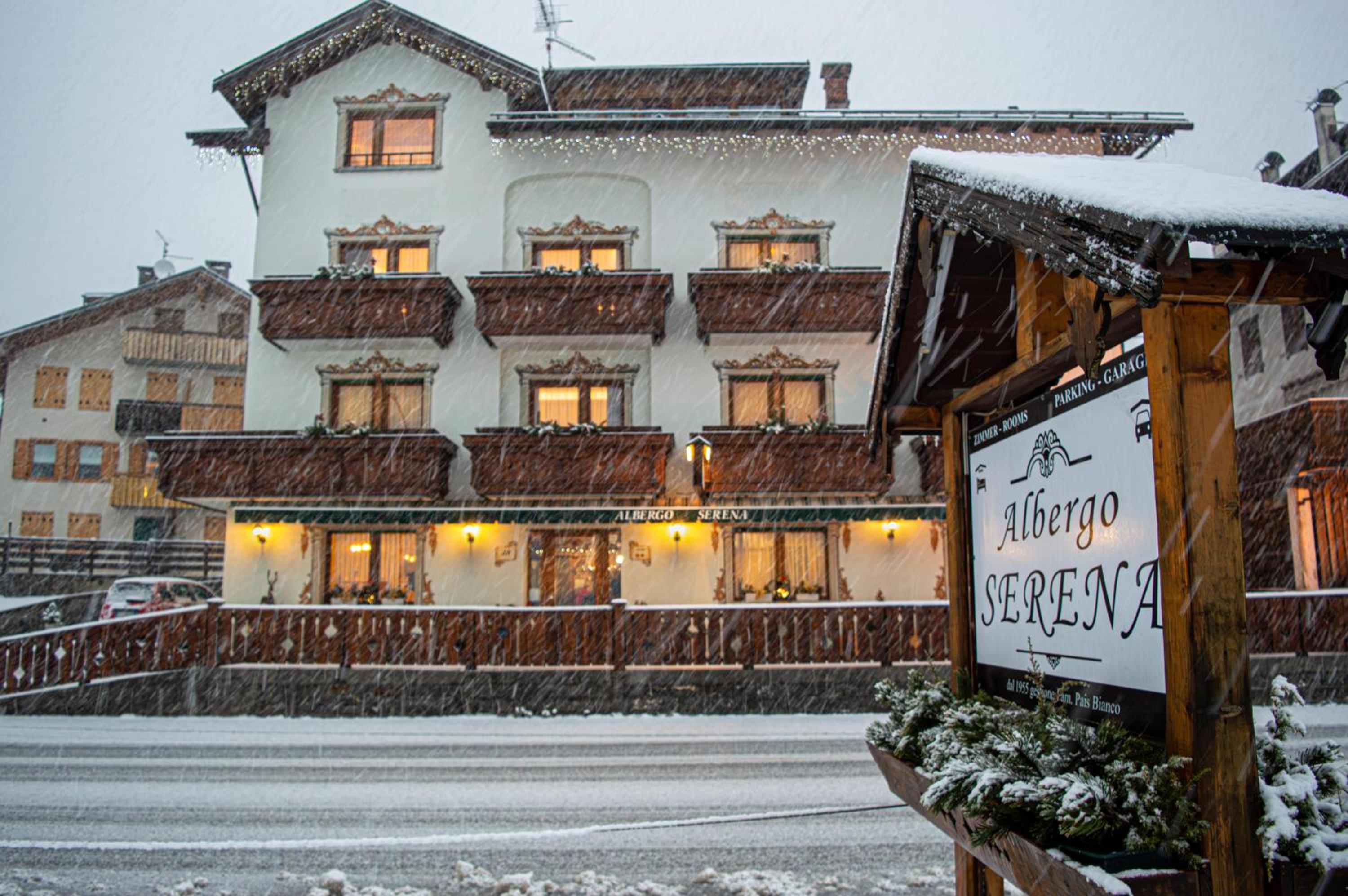 Hotel Serena - Tre Cime Views 1/24