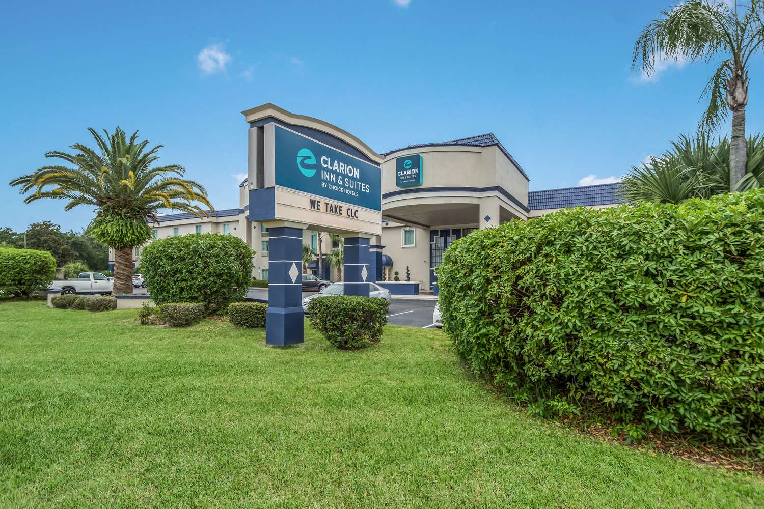 Clarion Inn and Suites Central Clearwater Beach FL 22/23