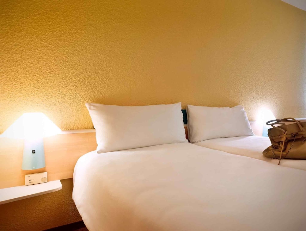 Ibis Guimaraes 19/73