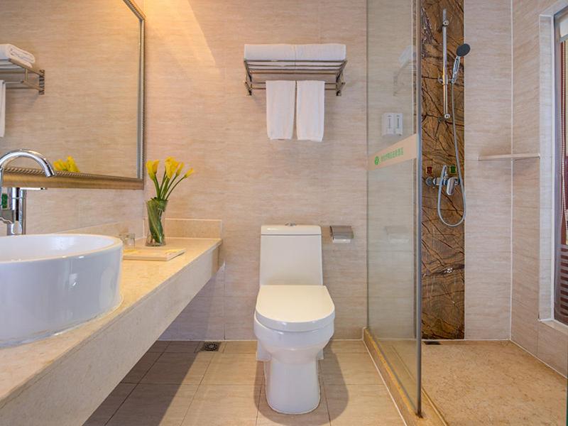 Vienna Hotel Huizhou Zhongkai Avenue 48/48