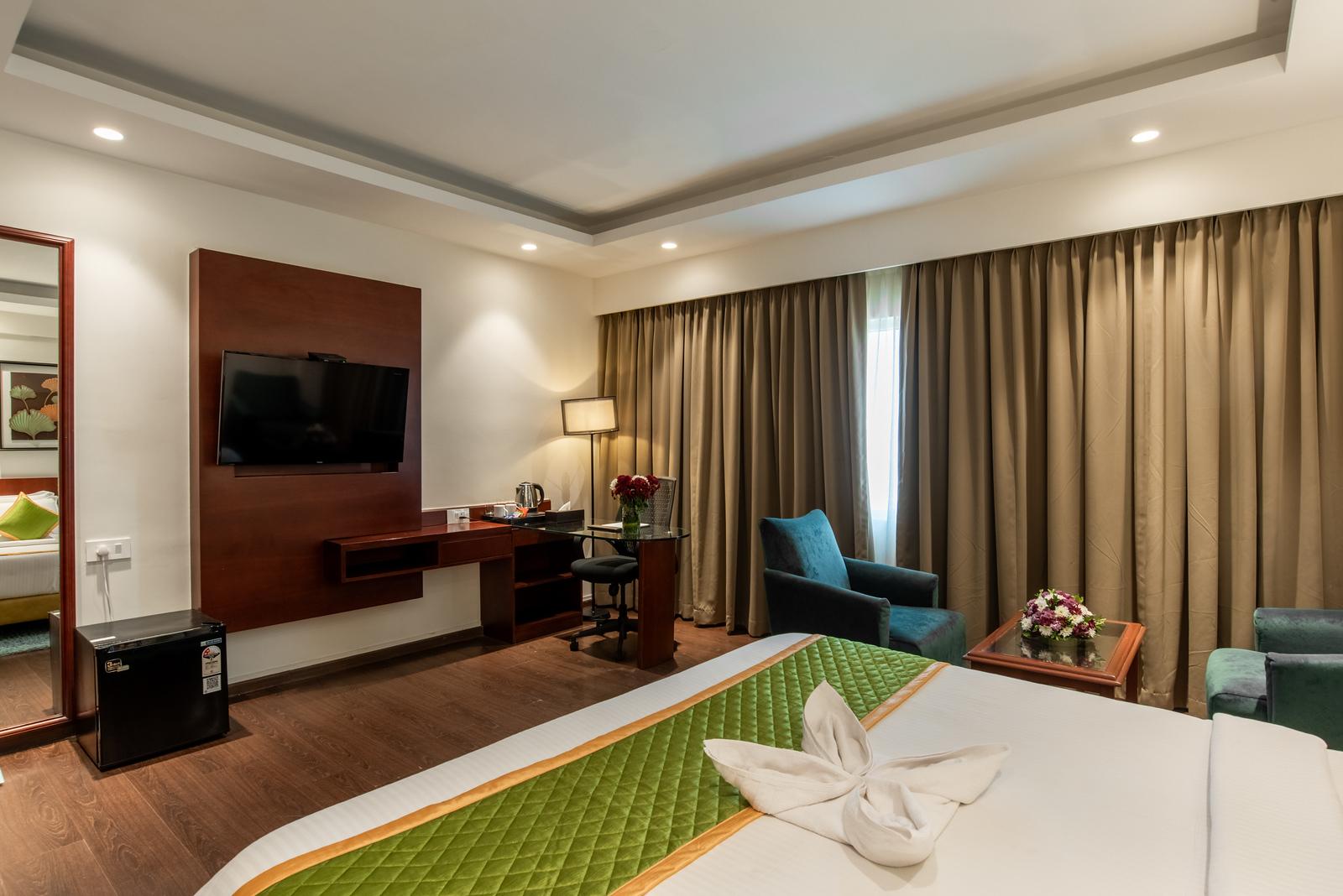 Executive, Double or Twin Bed