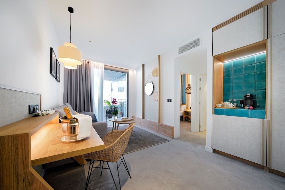 HOVIMA Suites Costa Adeje 10/64