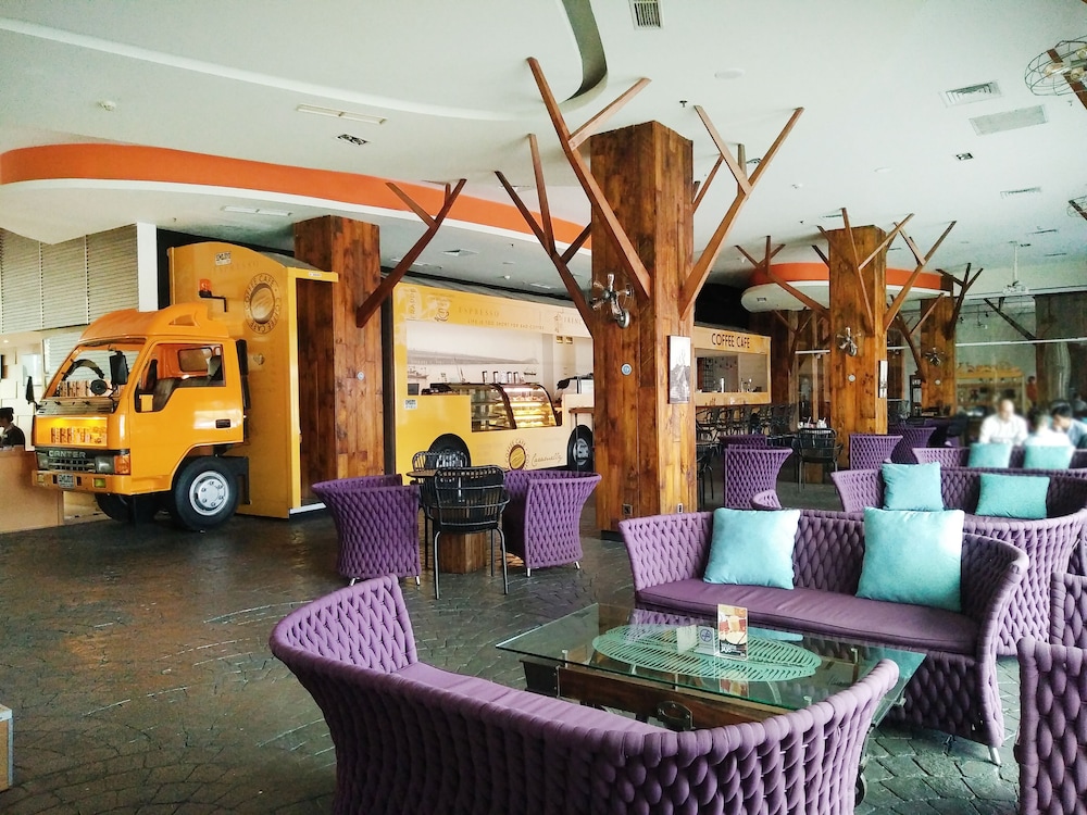 Mercure Surabaya Grand Mirama 54/81