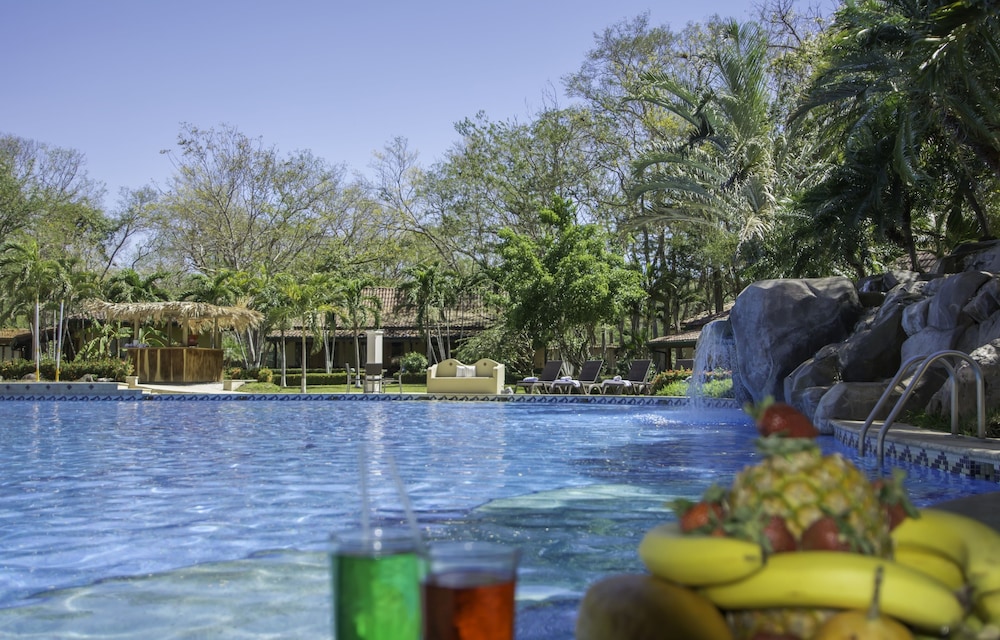 CC Beach Front Papagayo All Inclusive 36/78