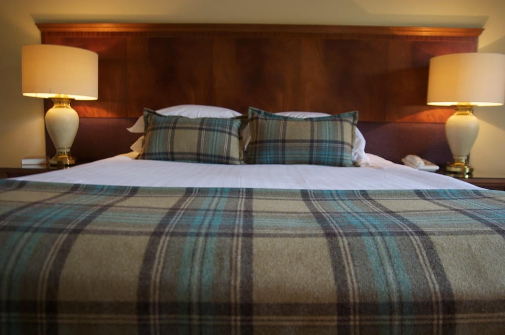 Grange Manor Hotel 9/53