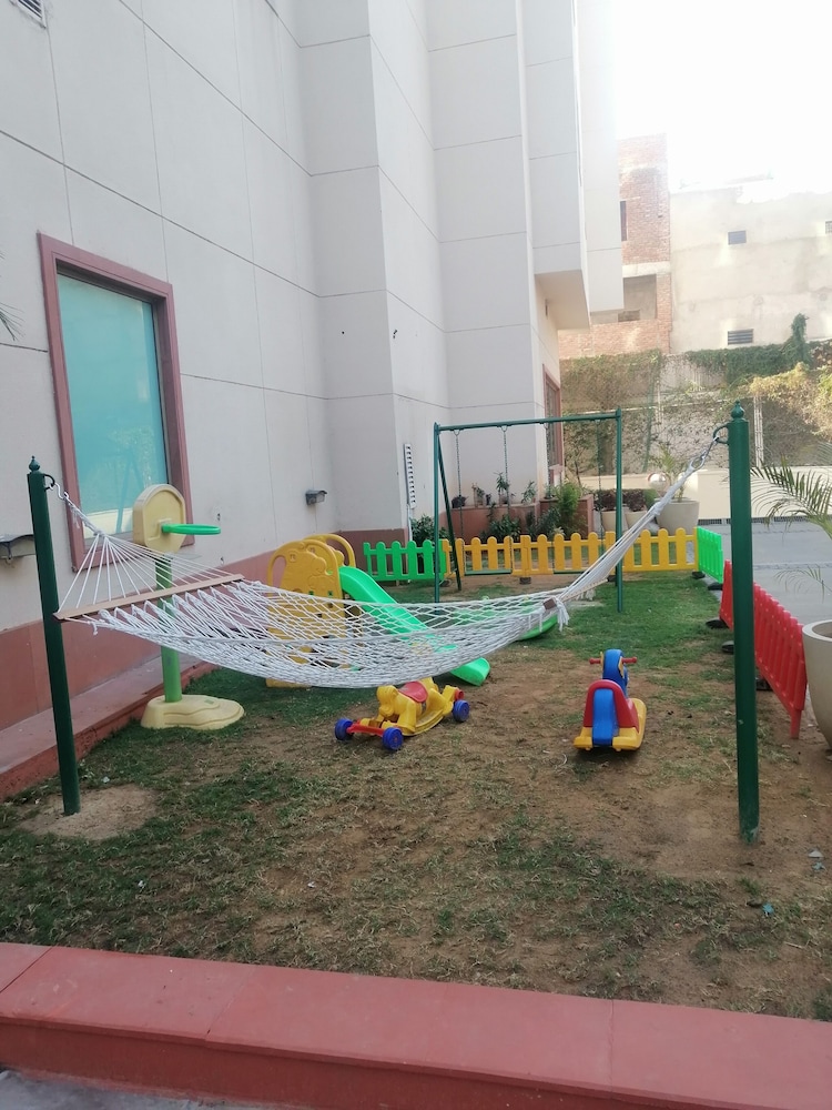 ibis Jaipur City Centre 69/74