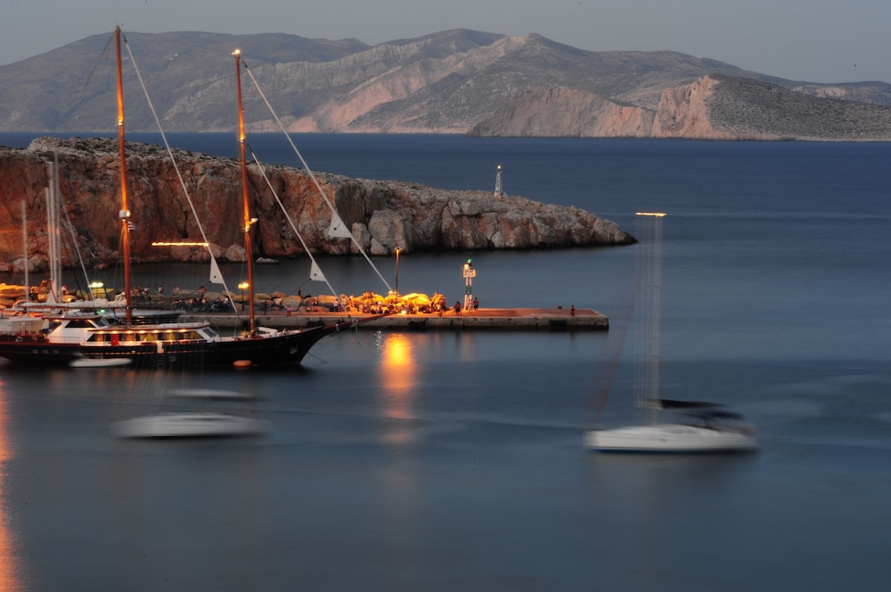 Vrahos Boutique Hotel 63/80