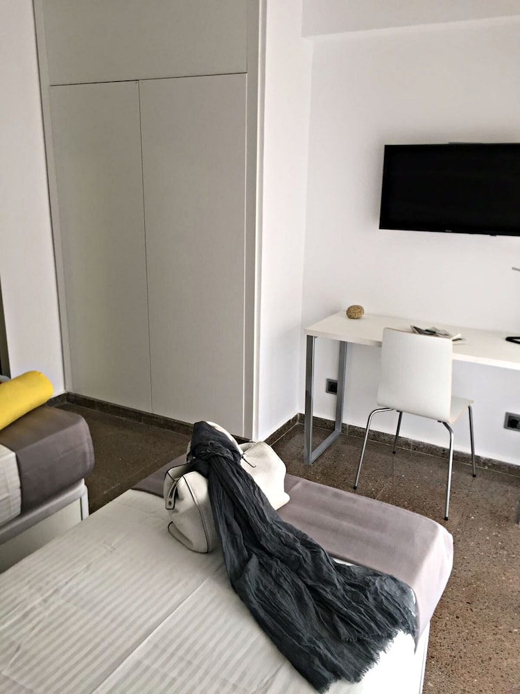 Roisa Hostal Boutique 23/77