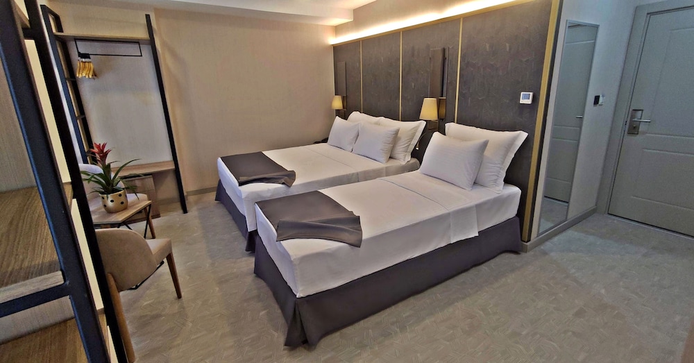 STANDARD, TRIPLE, GROUND FLOOR