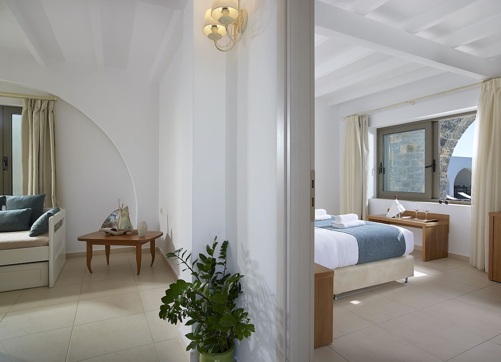 CHC Coriva Beach Hotel and Bungalows 34/75