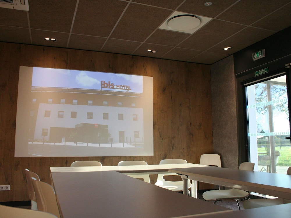 Ibis Montceau Les Mines 11/47