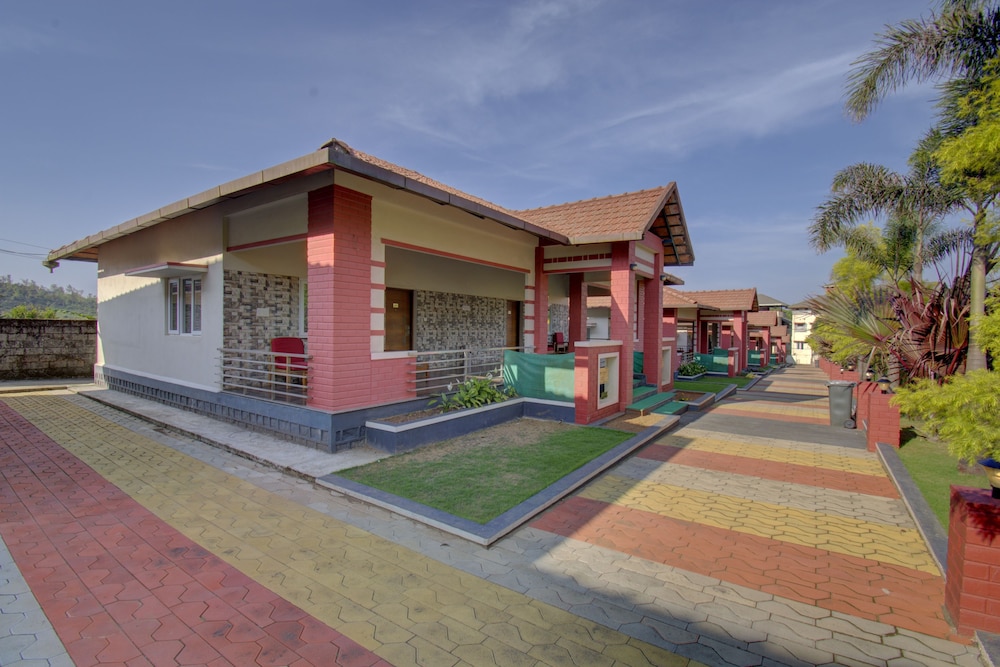 LEISURE VACATIONS WOODSTOCK VILLAS 2/50