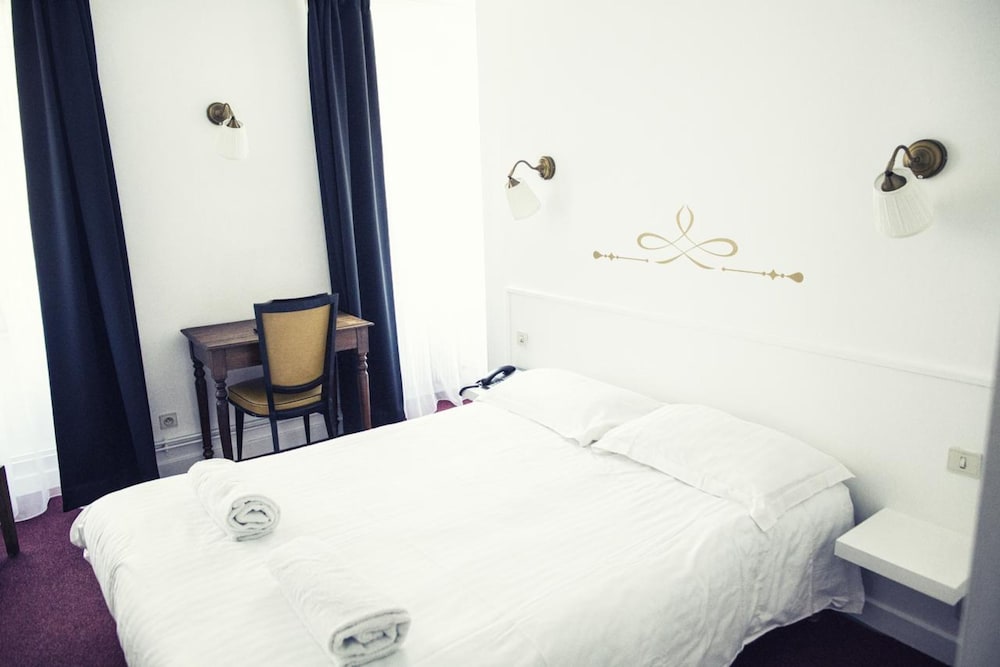 The Old Hotel Ravel 15/48