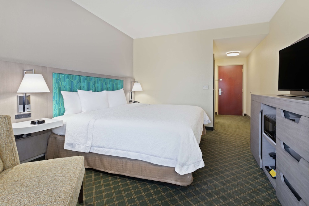 Hampton Inn West Palm Beach-Lake Worth-Turnpike 11/34