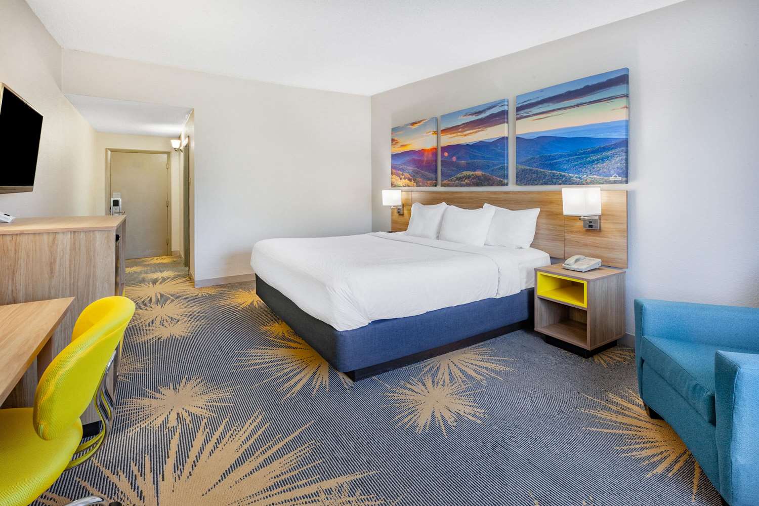 Days Inn By Wyndham Roanoke Near I-81 14/47