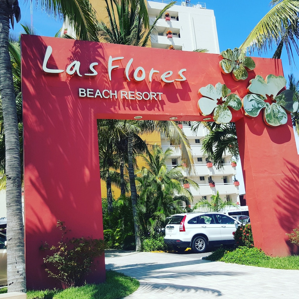 Suites Las Flores Beach Mazatlan 41/50