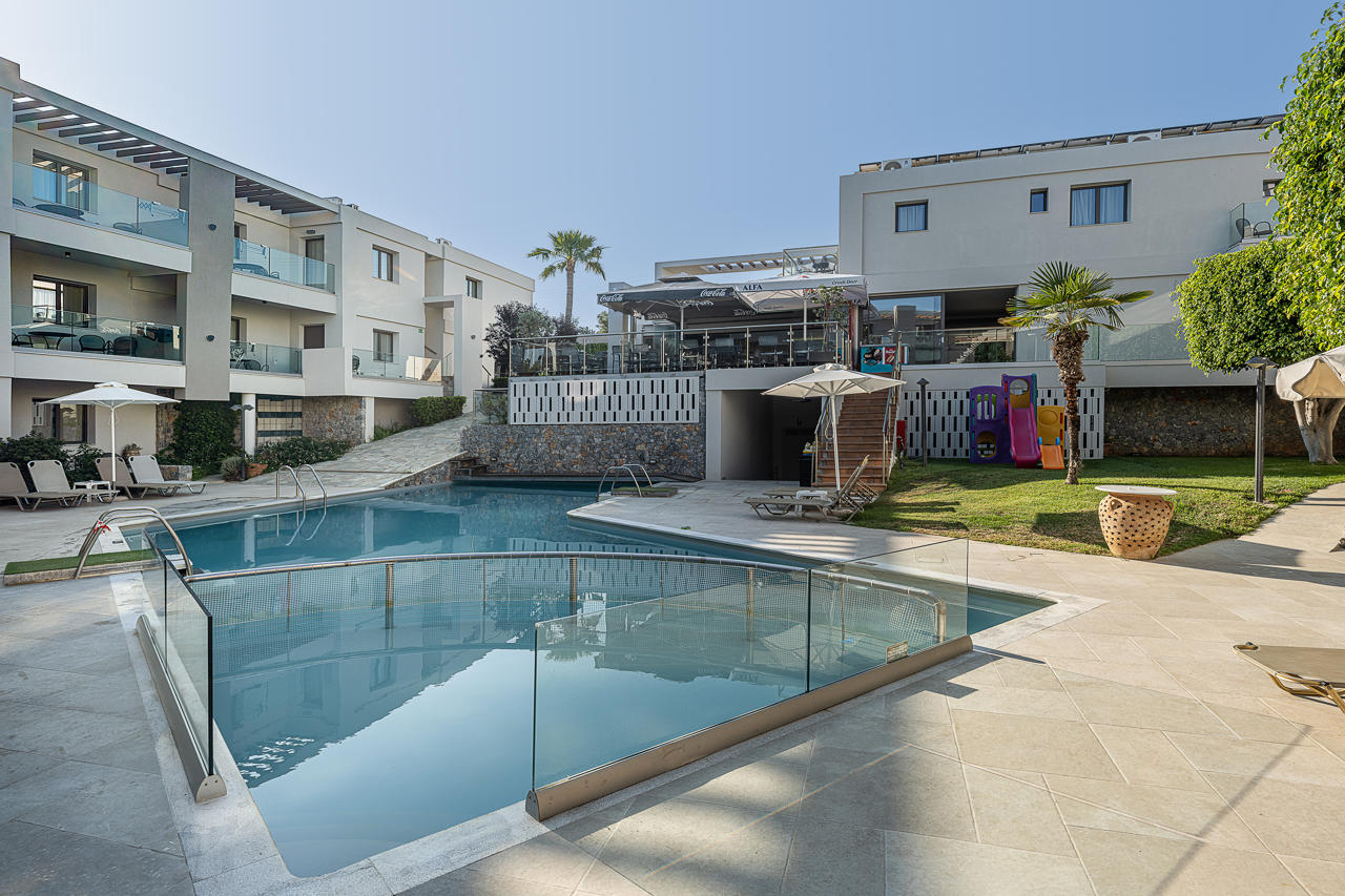 Minos Village 28/81