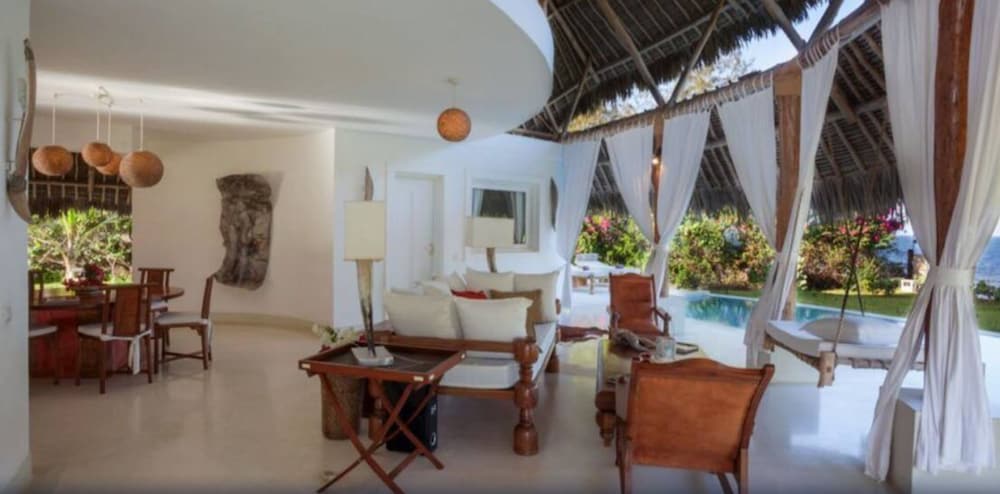 Leopard Point Luxury Beach Resort & Spa 36/52
