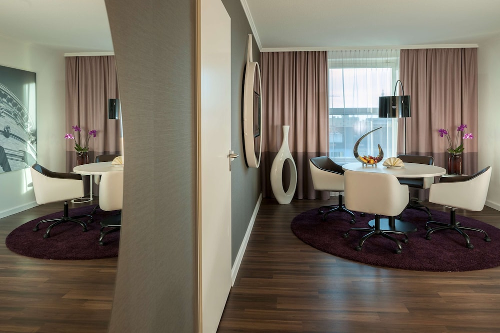 Dorint Kongresshotel Mannheim 27/80