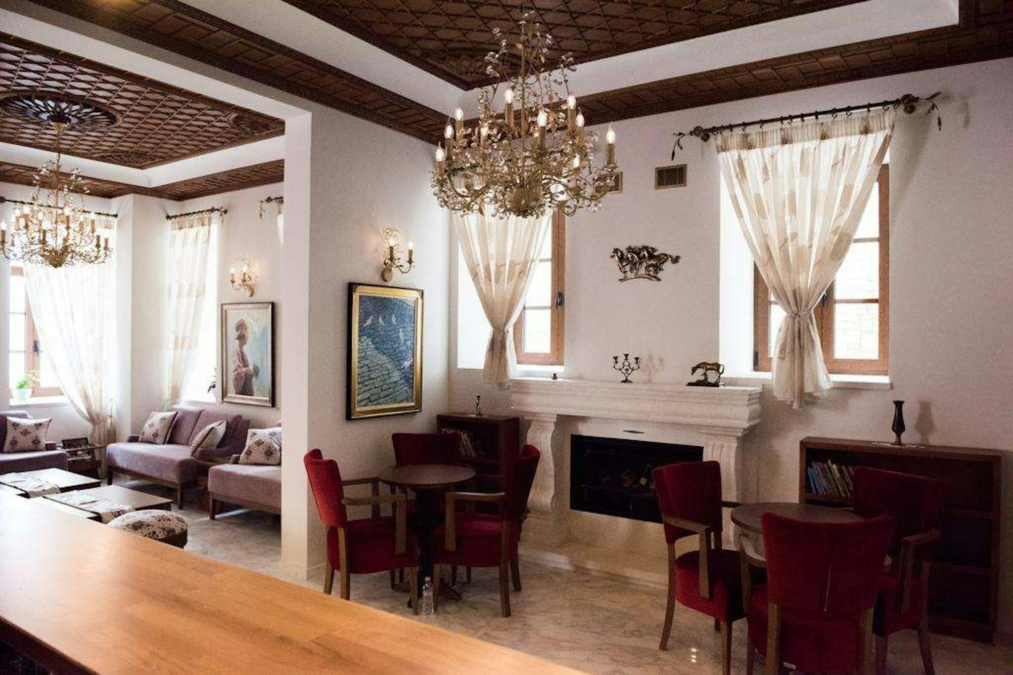 Argjiro Hotel 36/48