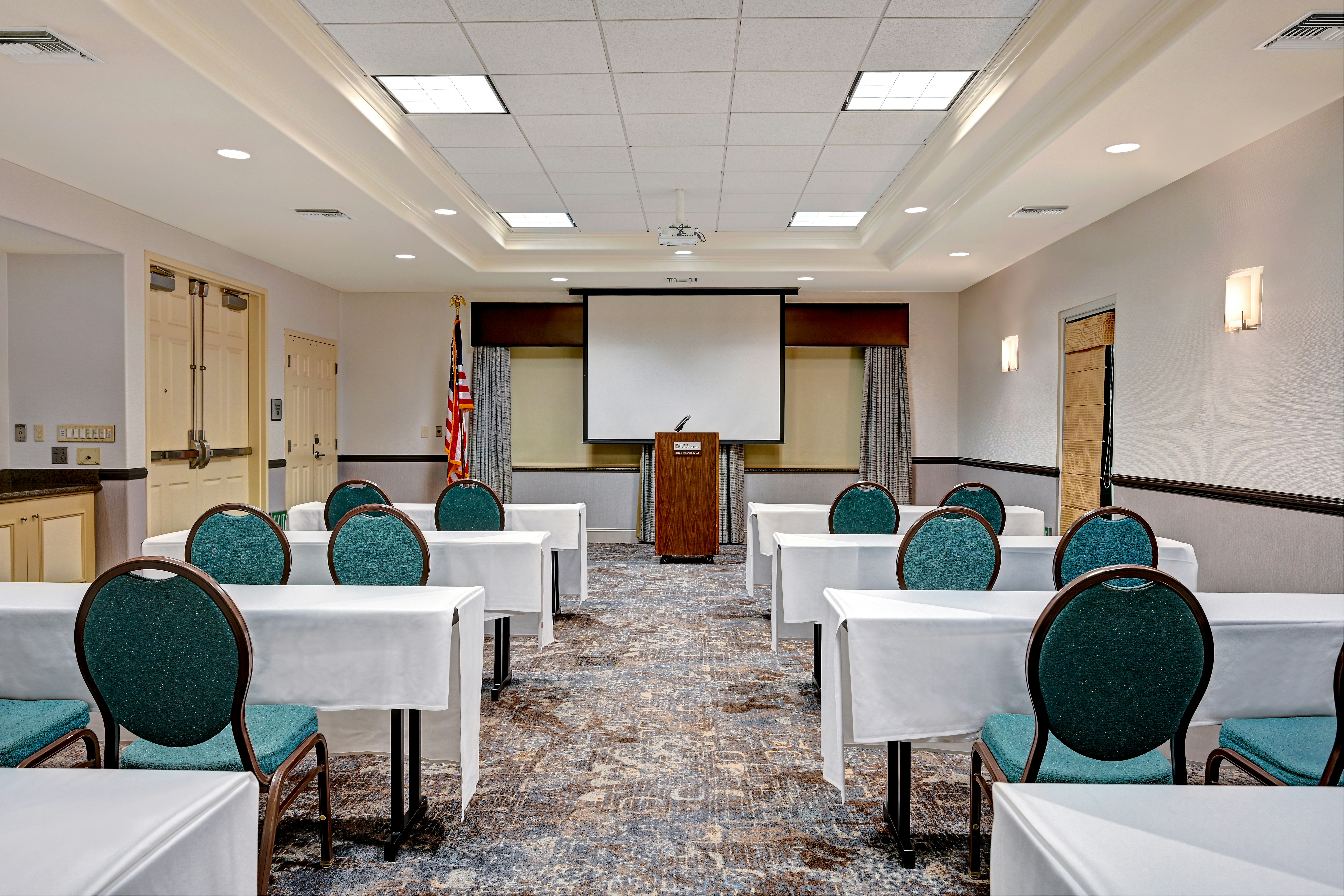 Hilton Garden Inn San Bernardino 50/57