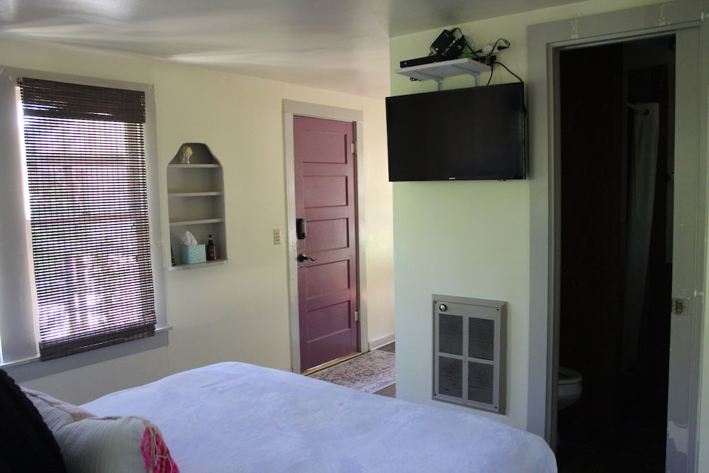 Frio Springs Lodges 13/50