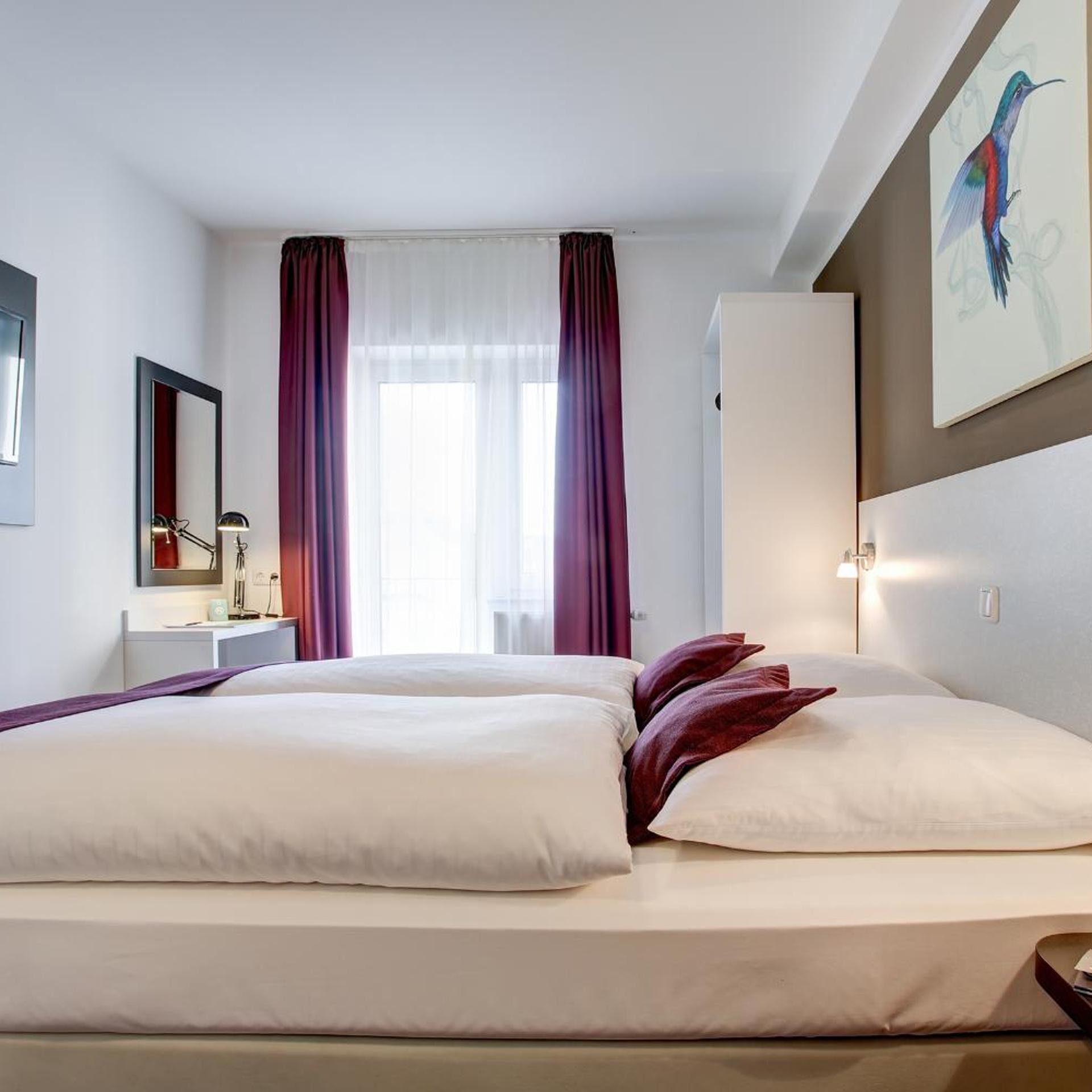 Room, Double Bed
