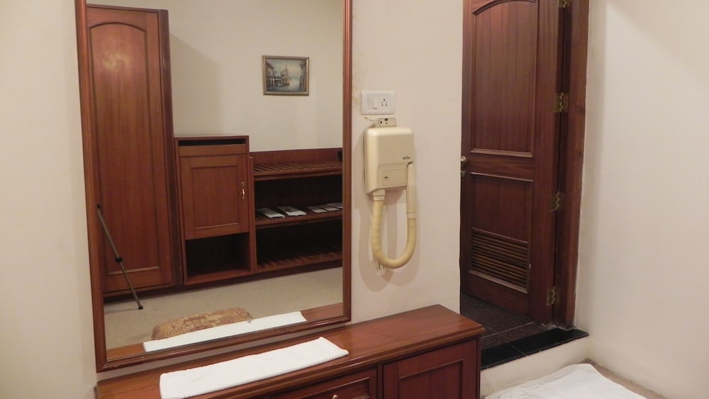 Hotel Aram - Heritage Hotel 30/32