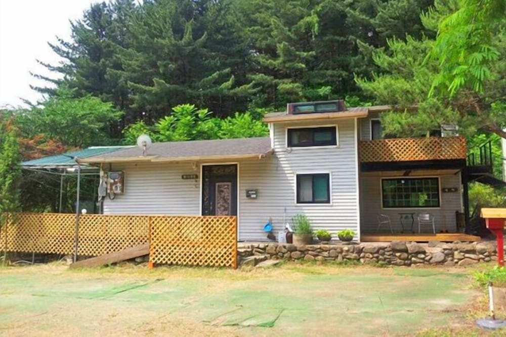Pocheon Bluesky Pension 3/50