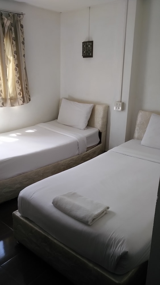 STANDARD, TWIN BEDS