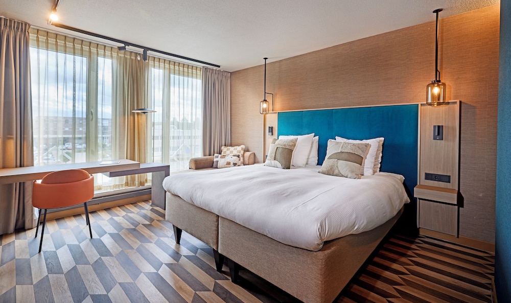 COMFORT, KING BED