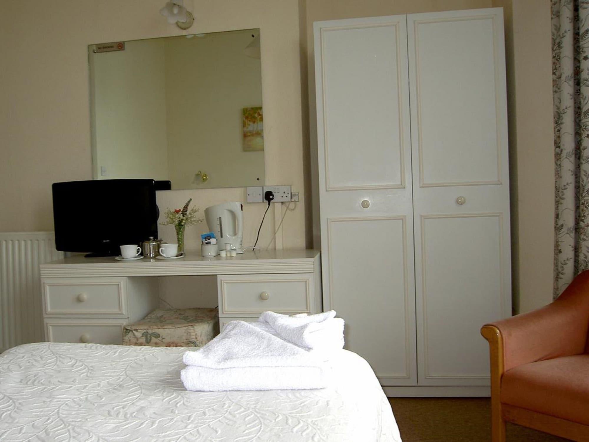 Alexandra Hotel Eastbourne 33/34
