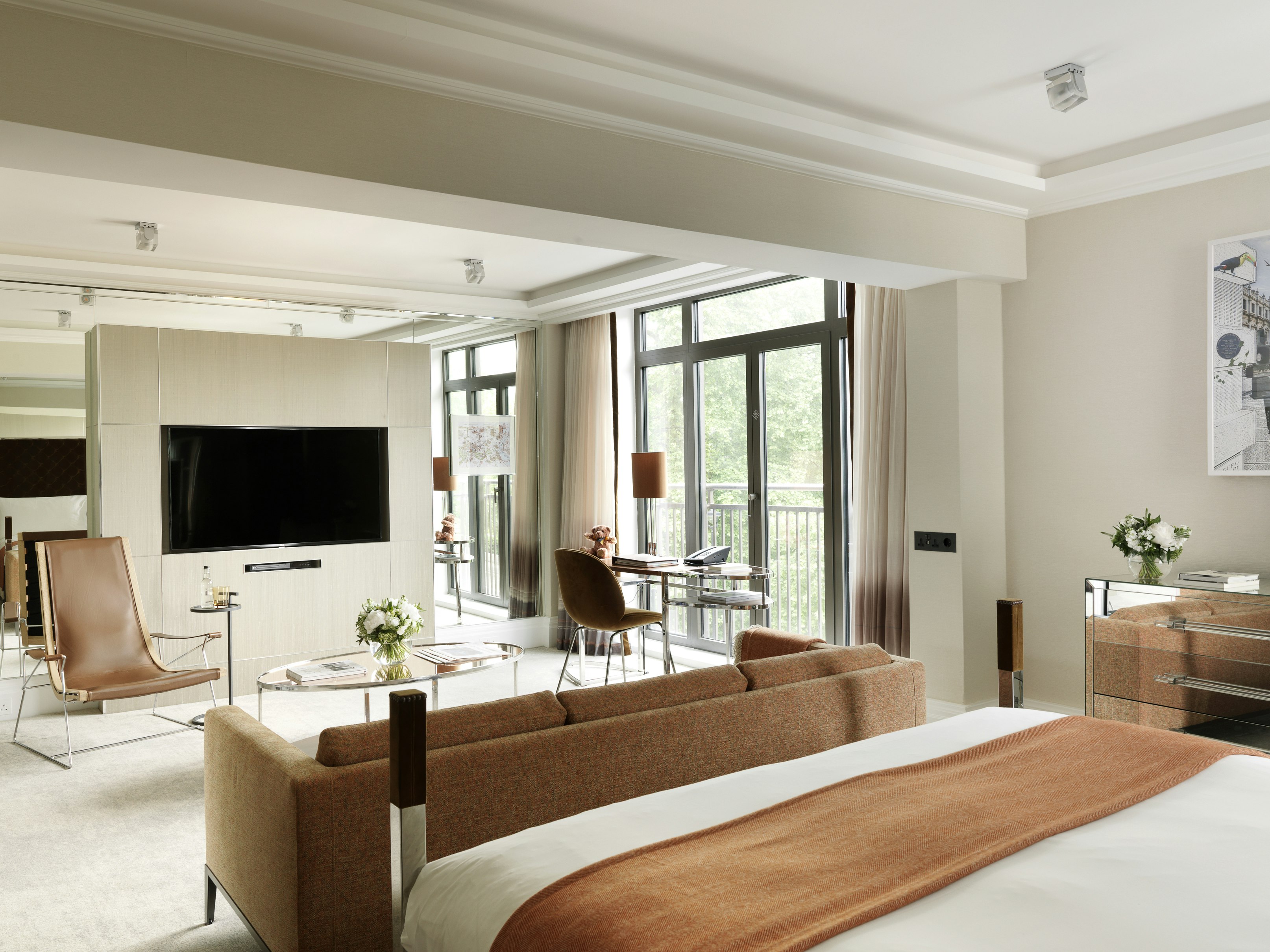 The Athenaeum Hotel & Residences 42/66