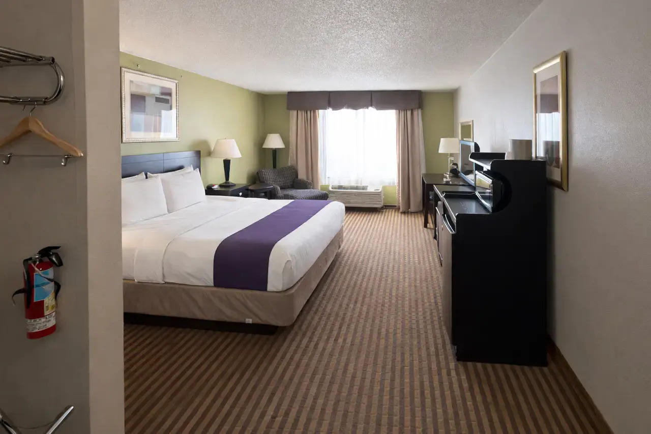 Sleep Inn & Suites Kalamazoo East 8/10