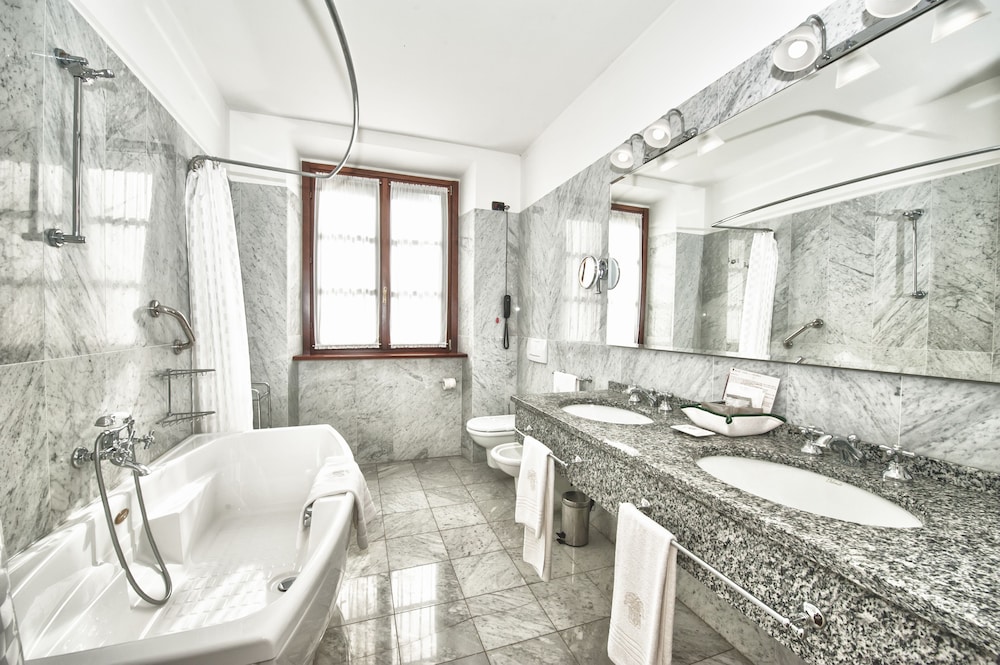 Relais Casali Della Cisterna 45/47